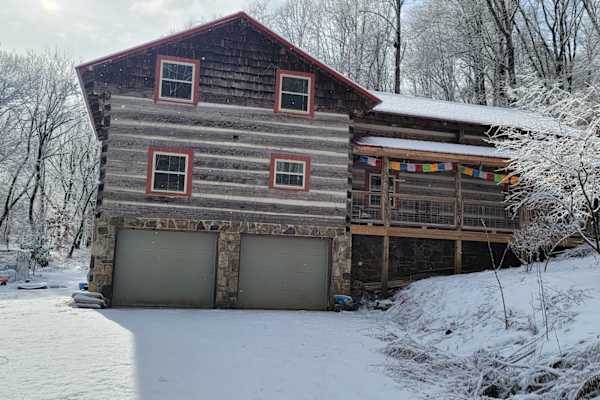 House sit in Knoxville, TN, US