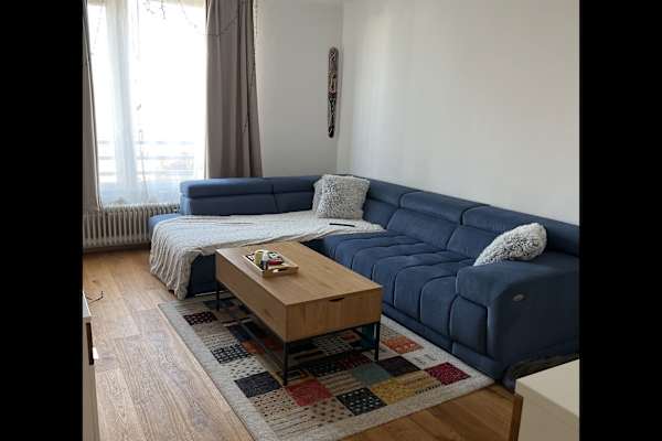 House sit in Vienna, Austria