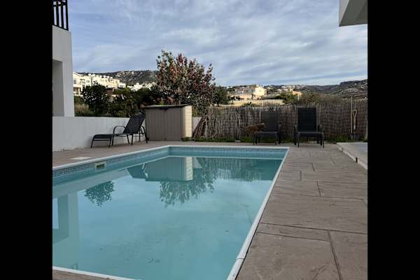 House sit in Paphos, Cyprus