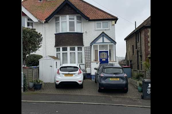 House sit in Whitstable, United Kingdom