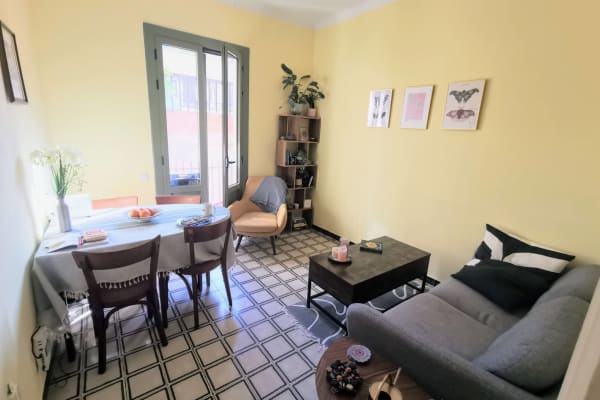 House sit in Barcelona, Spain