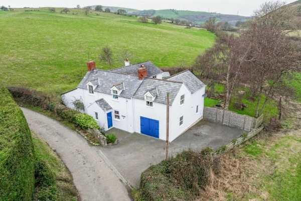 House sit in Llannefydd, United Kingdom