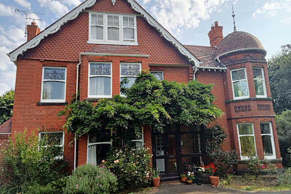 House sit in Ruddington, United Kingdom