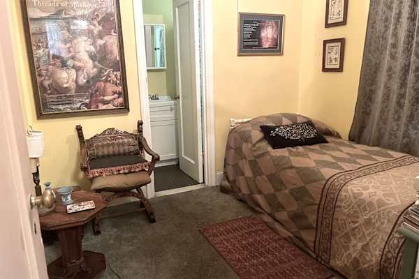 House sit in New York City, NY, US