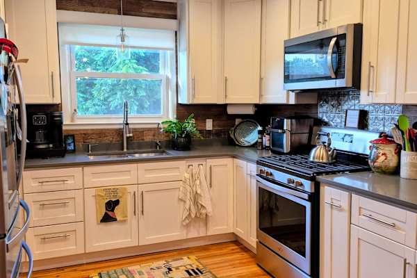 House sit in Nashville, TN, US