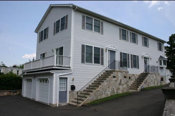 House sit in Greenwich, CT, US