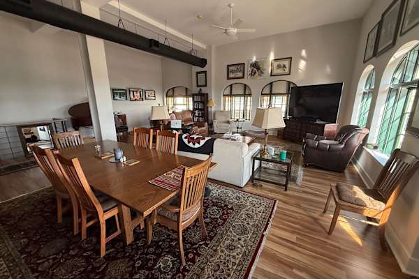 House sit in Asheville, NC, US
