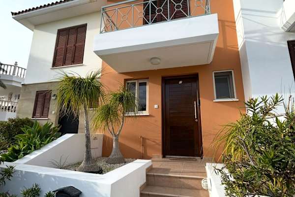 House sit in Paphos, Cyprus