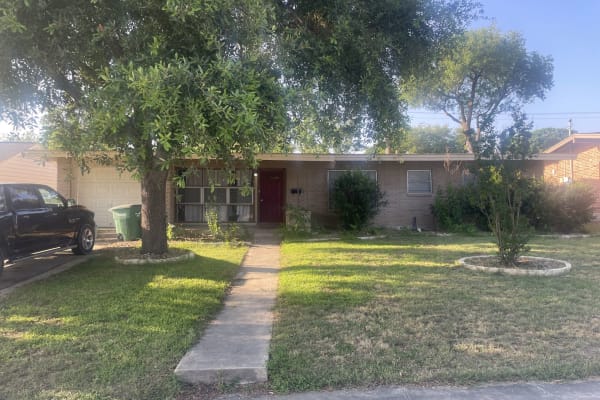 House sit in San Antonio, TX, US