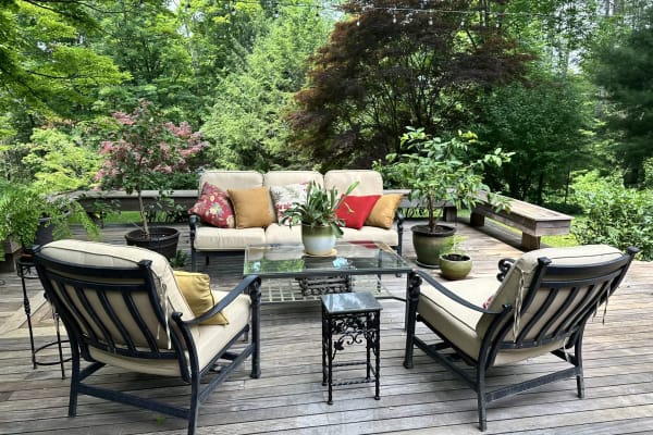 House sit in Cornwall Bridge, CT, US