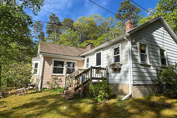 House sit in Wellfleet, MA, US