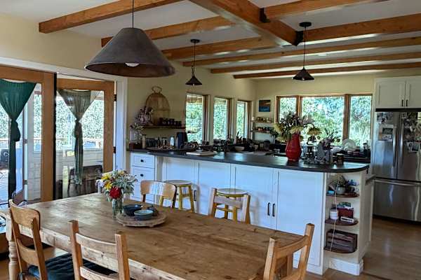 House sit in Sebastopol, CA, US