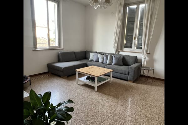House sit in Modena, Italy