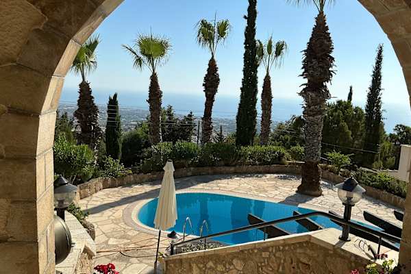House sit in Paphos, Cyprus