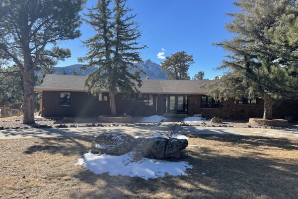 House sit in Estes Park, CO, US