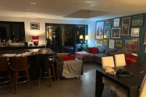 House sit in Farnham, United Kingdom