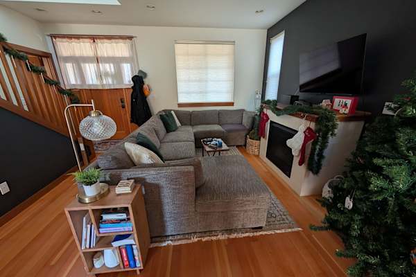 House sit in West Seattle, WA, US