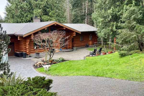 House sit in Victoria, BC, Canada