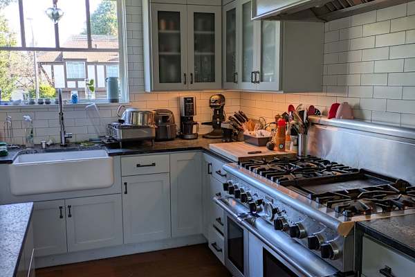 House sit in Palo Alto, CA, US