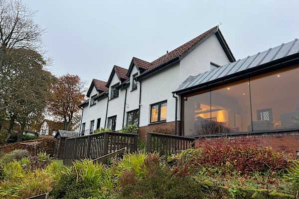 House sit in Kilmacolm, United Kingdom