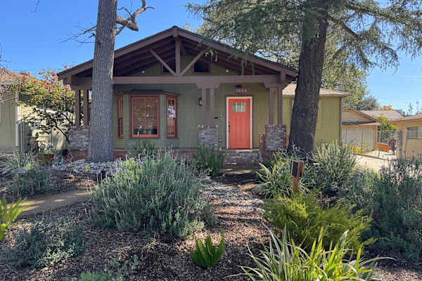 House sit in Pasadena, CA, US