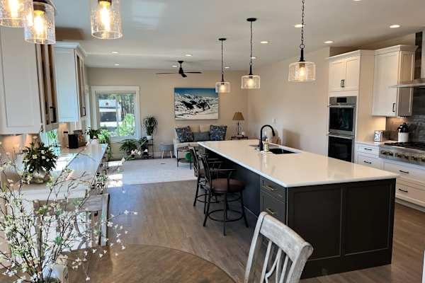 House sit in Colorado Springs, CO, US