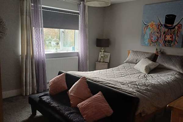 House sit in Holyhead, United Kingdom