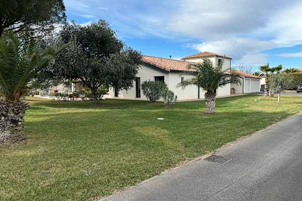 House sit in Narbonne, France