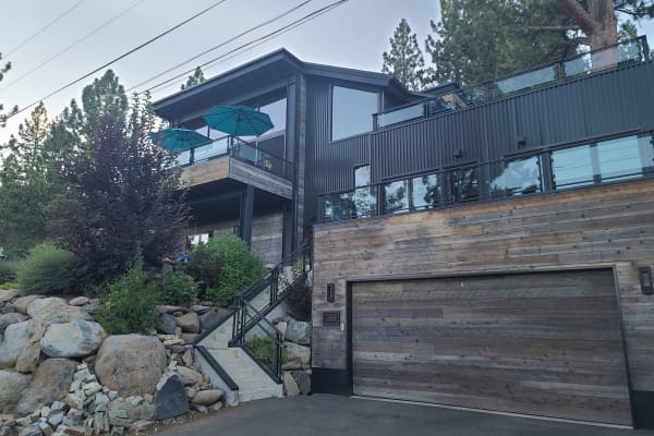 House sit in Tahoe City, CA, US