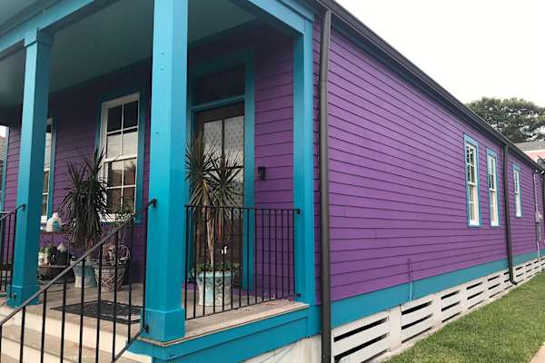 House sit in New Orleans, LA, US