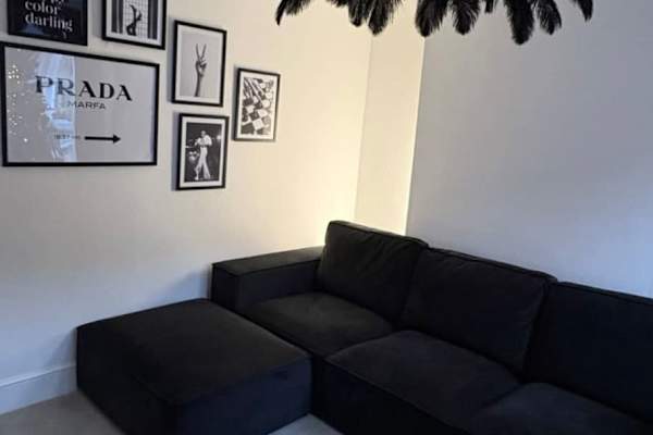 House sit in Reigate, United Kingdom