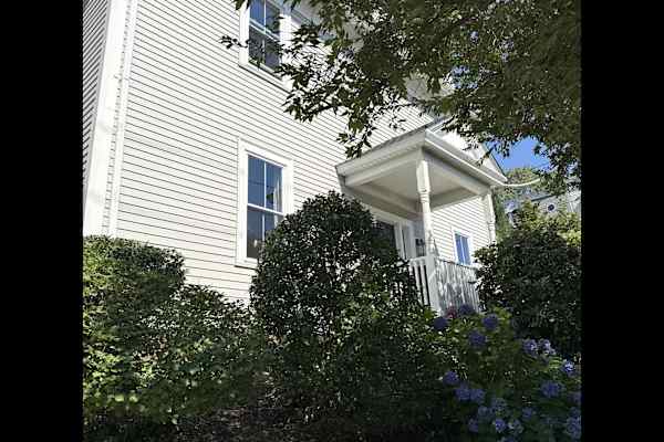 House sit in Providence, RI, US