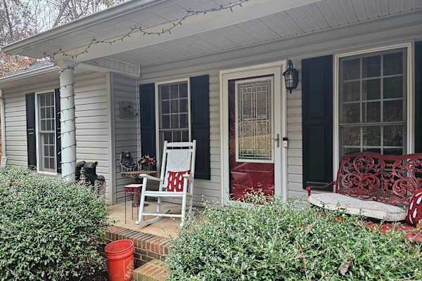 House sit in Mooresville, NC, US