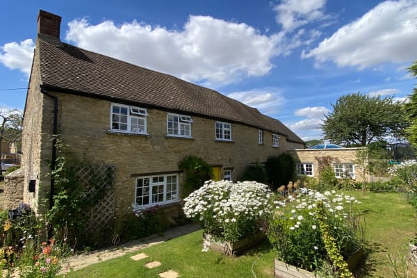 House sit in Witney, United Kingdom