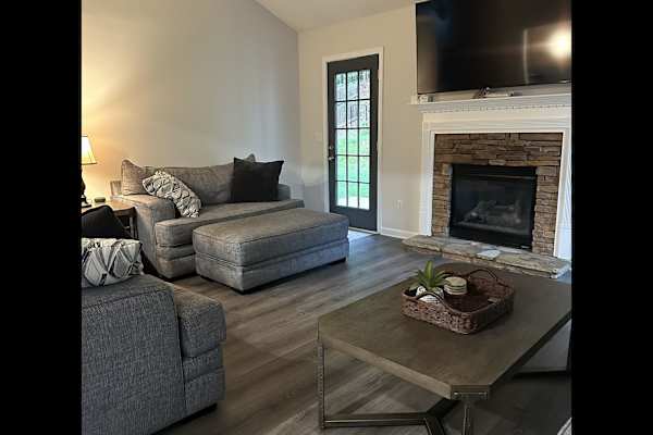 House sit in Newnan, GA, US