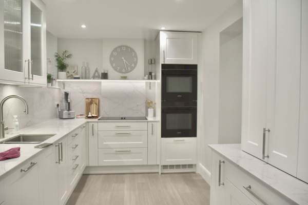 House sit in Guildford, United Kingdom