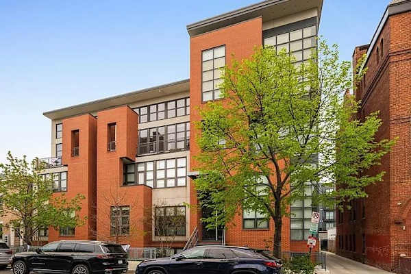 House sit in Washington, D.C., Washington, D.C., US