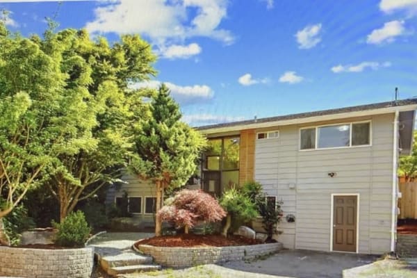 House sit in Seattle, WA, US