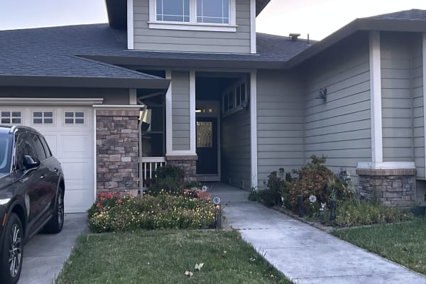 House sit in Windsor, CA, US