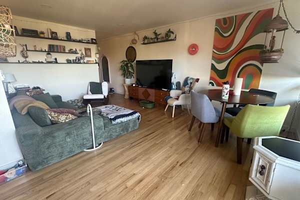 House sit in Queen Anne, WA, US