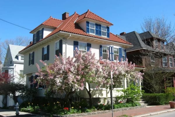 House sit in Cambridge, MA, US