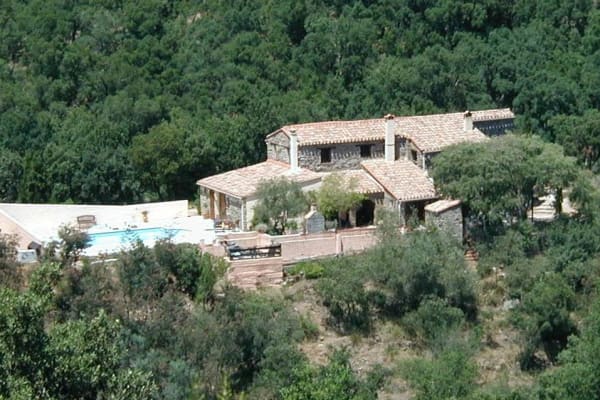 House sit in Thuir, France