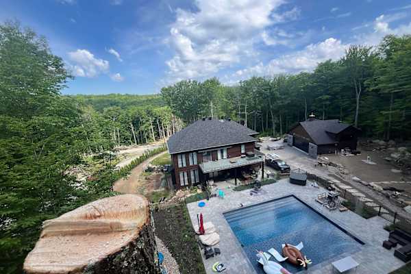 House sit in Saint-Hippolyte, QC, Canada