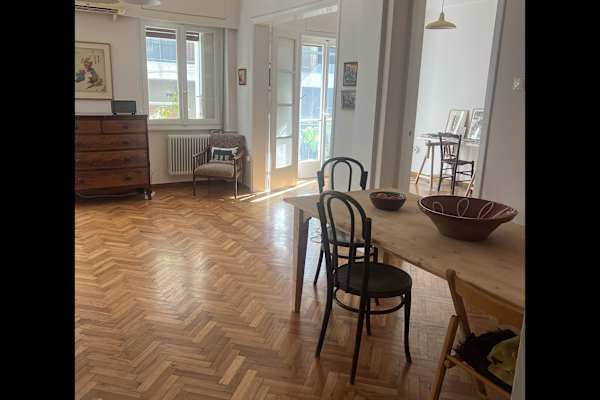 House sit in Athens, Greece