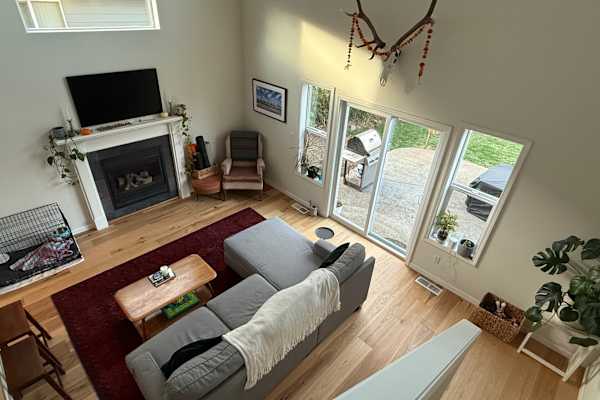 House sit in Hood River, OR, US