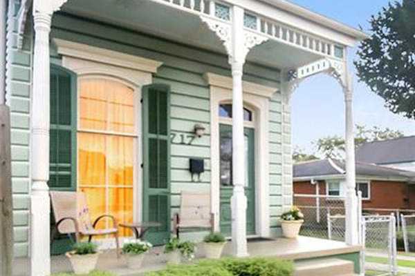 House sit in New Orleans, LA, US