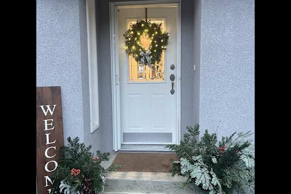 House sit in Nelson, BC, Canada