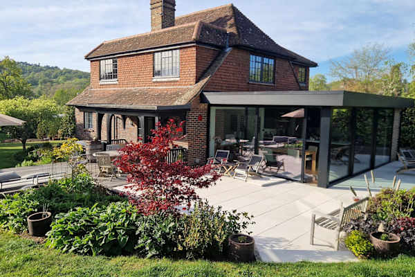 House sit in Guildford, United Kingdom