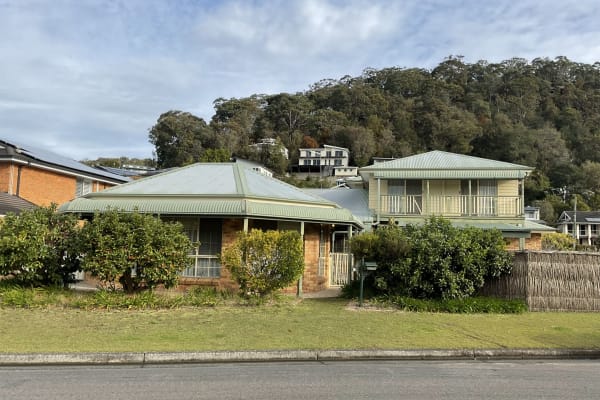 House sit in Ettalong, NSW, Australia