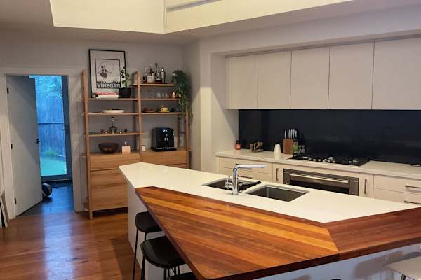 House sit in Melbourne, VIC, Australia